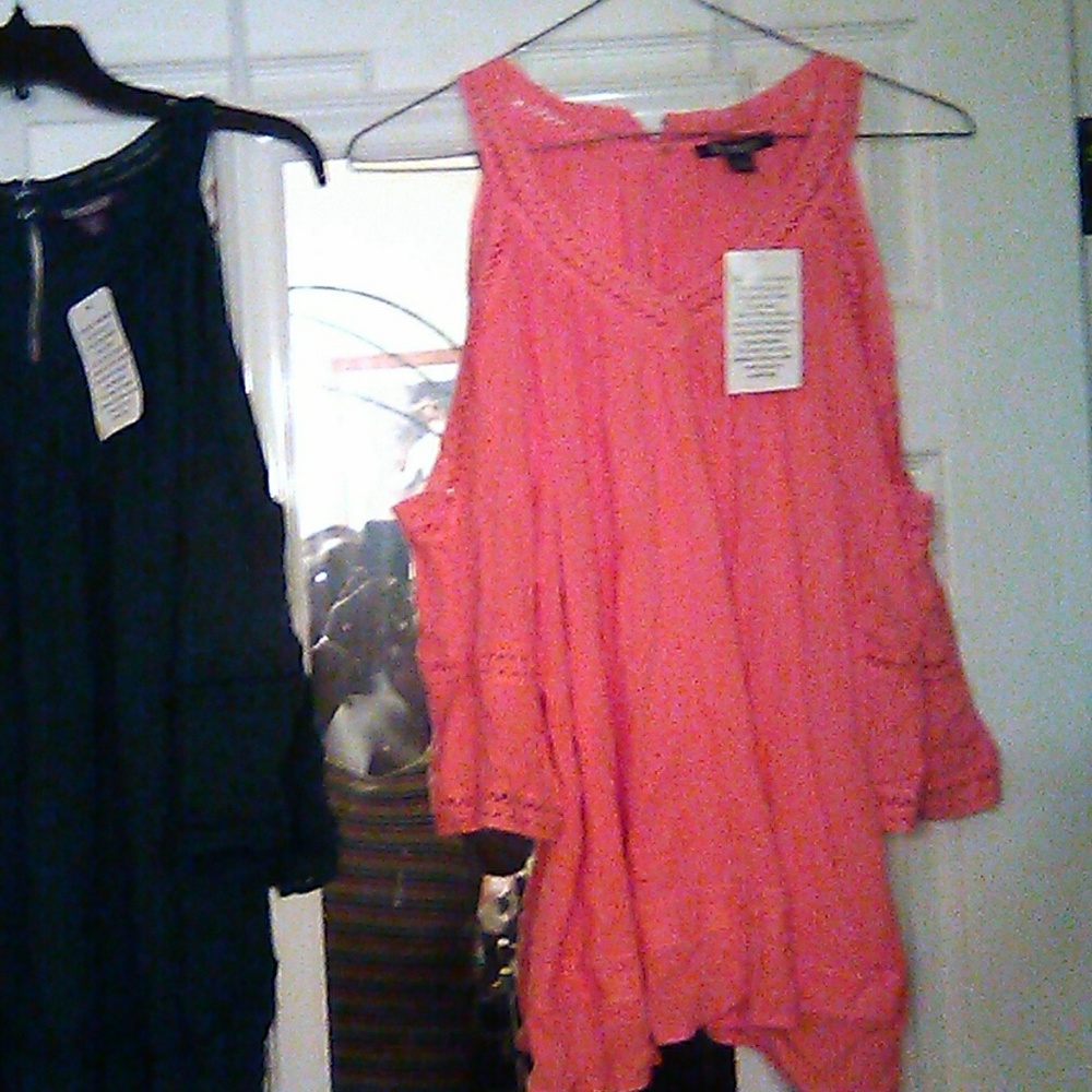 Cold shoulder tops